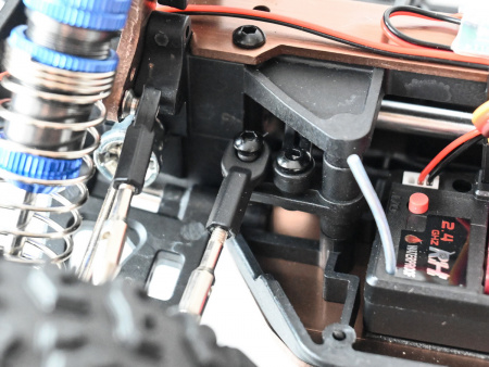 Фото Радиоуправляемый монстр Remo Hobby (красный) 4WD 2.4G 1/14 RTR | Инномарт